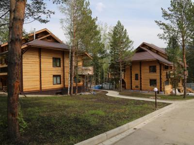 Armhole Vertical Thumbnails