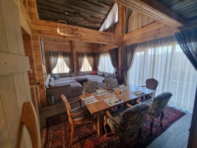 Armhole Vertical Thumbnails