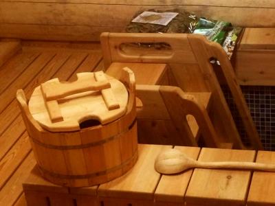 Armhole Vertical Thumbnails