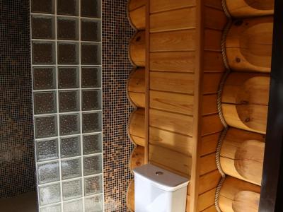 Armhole Vertical Thumbnails