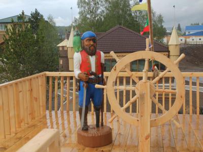 Armhole Vertical Thumbnails