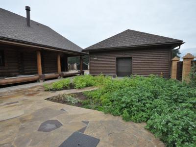 Armhole Vertical Thumbnails