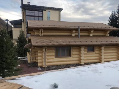 Armhole Vertical Thumbnails